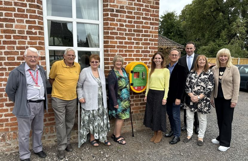 Aphra unveiling the Wrenbury Defibrillator