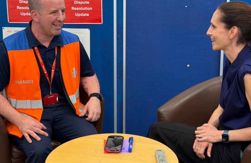Aphra in the Crewe Delivery Office